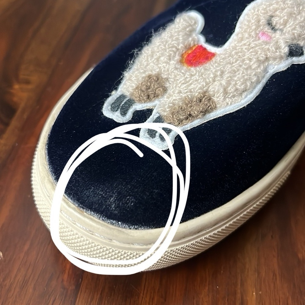 SOLUDOS Velvet Llama Sneaker in Navy Size 8.5 - Picture 11 of 14